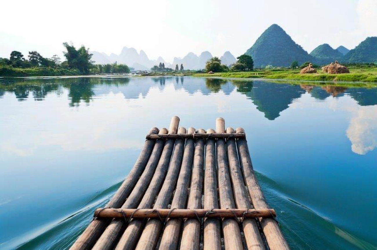 Yangshuo bamboo raft ride 